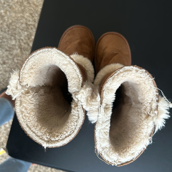 Tall brown fall/winter toddler boots with faux fur - Picture 5 of 6
